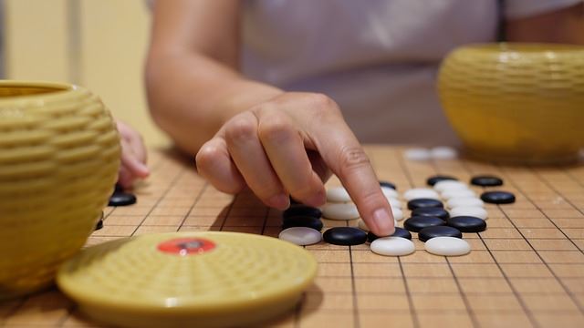 最新的AlphaGo Zero 系統能透過自學技術成長 