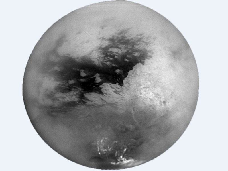 土衛六號 南半球出現毒雲