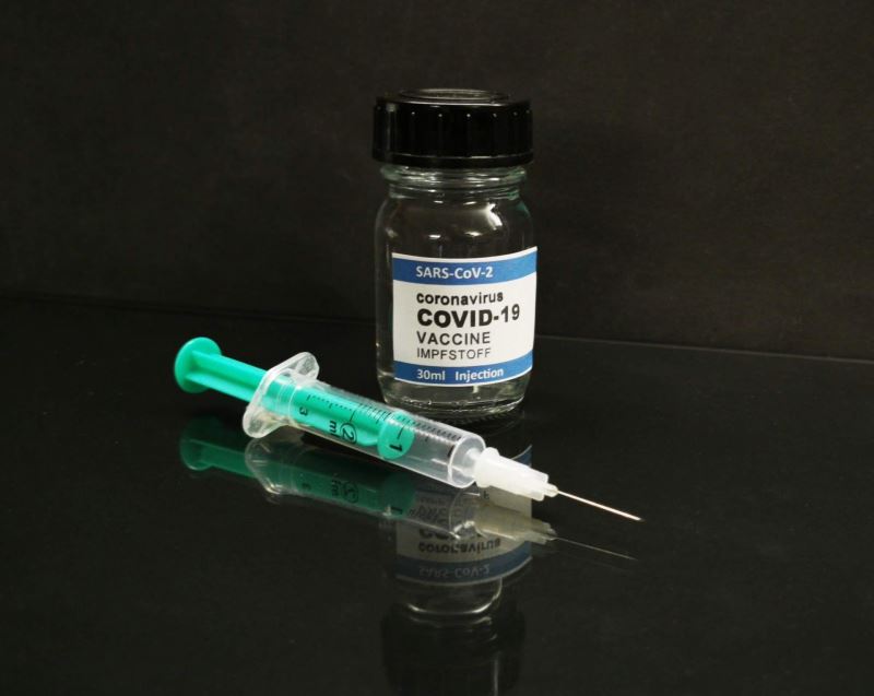 注射過玻尿酸和肉毒桿菌素，接種 COVID-19 疫苗的注意事項？